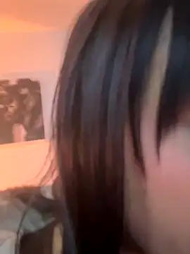 Snapshot of Aleja_ruizz chatting on September 2025 03:52:02 AM Aleja ruizz online show from September 2025 03:52:02 AM