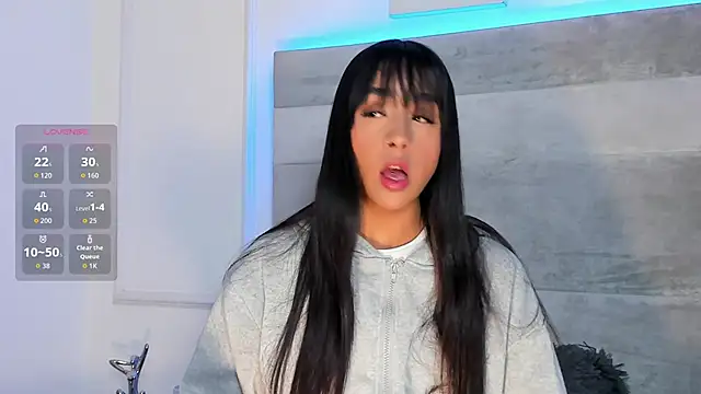 Aleja ruizz online show from December 2025 01:54:01 AM