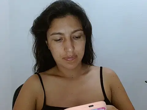 SarahFriendly online show from June 2026 01:30:02 AM