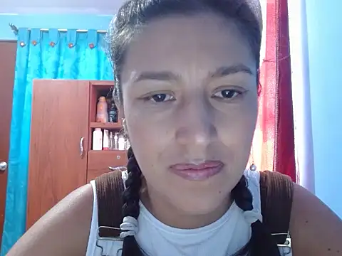 SarahFriendly online show from June 2026 03:32:01 PM