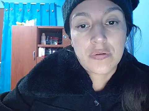 SarahFriendly online show from June 2026 09:52:02 PM