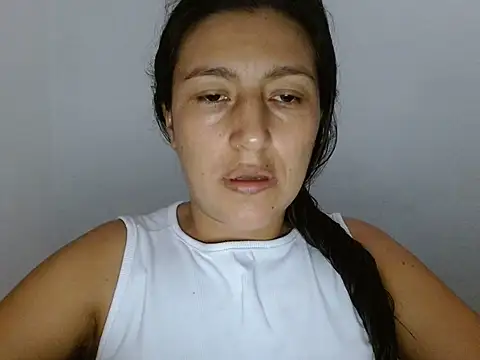 SarahFriendly online show from August 2026 12:18:02 PM