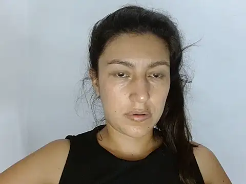 SarahFriendly online show from August 2026 09:06:02 PM
