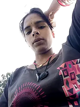 Snapshot of Gulika_Doshi chatting on December 2025 07:28:01 AM Gulika Doshi online show from December 2025 07:28:01 AM