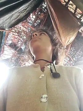 Snapshot of Gulika_Doshi chatting on December 2025 02:41:01 AM Gulika Doshi online show from December 2025 02:41:01 AM