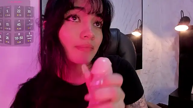 Snapshot of Darky_Doll chatting on February 2026 09:38:02 PM Darky Doll online show from February 2026 09:38:02 PM