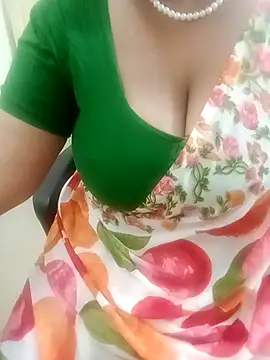 Snapshot of tami_lavanya chatting on December 2025 04:06:02 AM tami lavanya online show from December 2025 04:06:02 AM