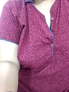 Snapshot of tami_lavanya chatting on March 2026 05:52:01 AM tami lavanya online show from March 2026 05:52:01 AM