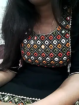 Aarti-kumri online show from January 2026 05:05:02 PM