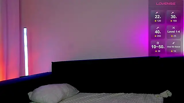 teyasunny online show from October 2025 09:10:02 PM