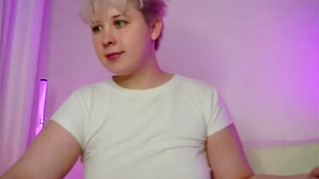 teyasunny online show from October 2025 09:44:01 PM