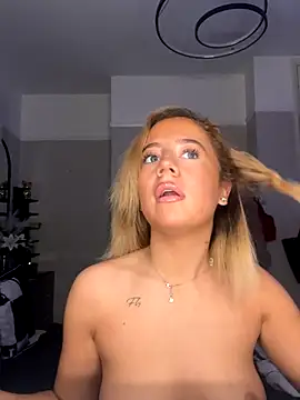 Snapshot of Aurorajadex chatting on October 2025 09:43:01 AM Aurorajadex online show from October 2025 09:43:01 AM