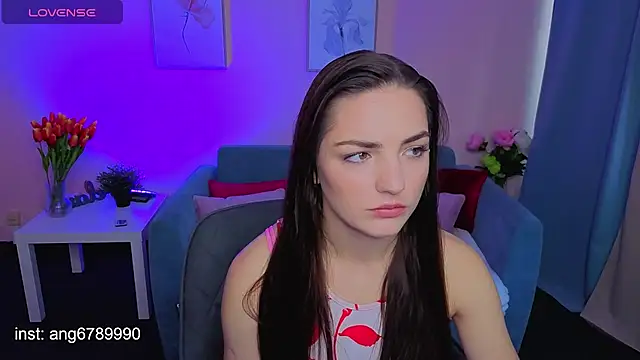 MyEllaLuvs online show from October 2025 01:30:01 PM