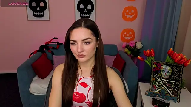 MyEllaLuvs online show from October 2025 02:23:02 PM