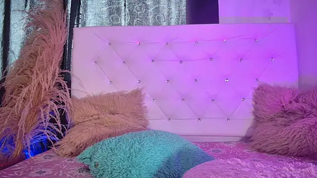tatixxxvega online show from July 2026 05:56:02 PM