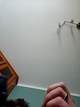 Teufel-in-weiss online show from March 2026 07:25:02 AM