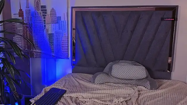 VelvetFox  online show from June 2026 07:41:02 PM