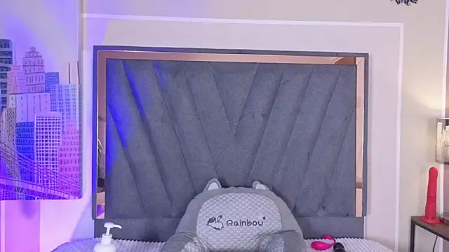 VelvetFox  online show from July 2026 07:34:02 PM