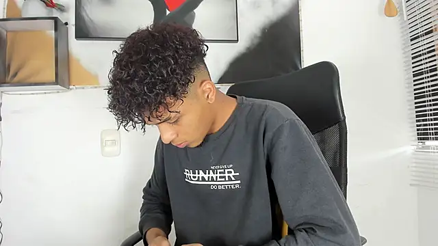 Manuel Mateus1 online show from September 2025 09:25:02 PM