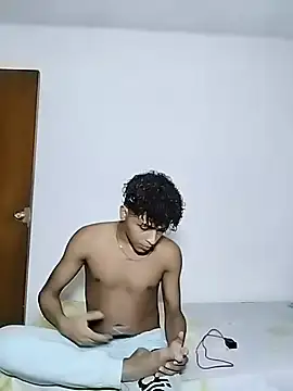 Manuel Mateus1 online show from October 2025 02:15:01 AM