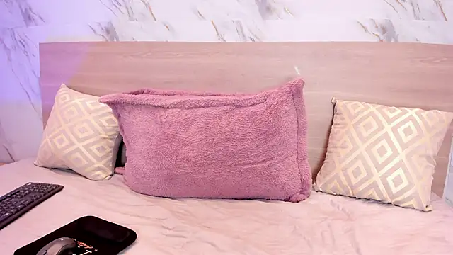 sofiagomez   online show from December 2025 07:53:02 PM