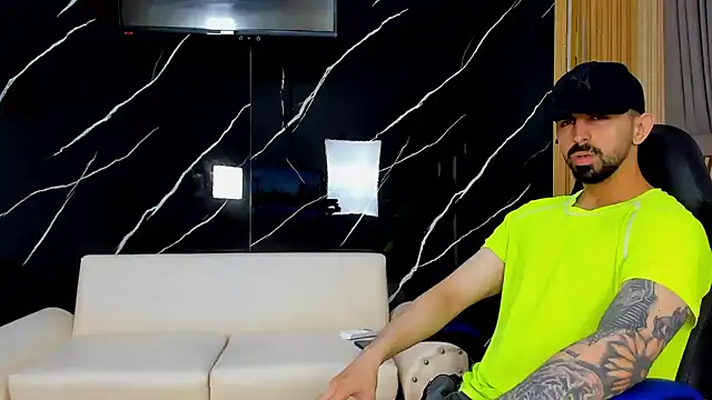 giannis090 online show from May 2026 05:16:02 AM