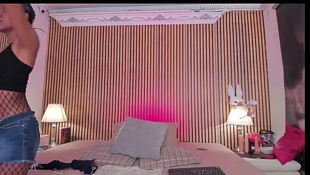 keeyla stone online show from January 2026 07:10:02 AM