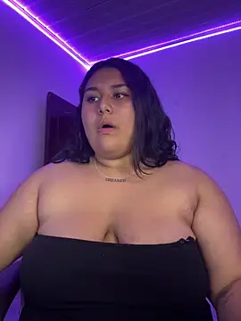 Snapshot of Nicky-222 chatting on December 2025 02:20:01 AM Nicky-222 online show from December 2025 02:20:01 AM