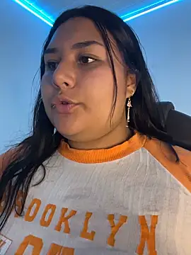 Snapshot of Nicky-222 chatting on February 2026 02:08:02 AM Nicky-222 online show from February 2026 02:08:02 AM