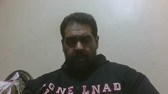 elpoop7305 online show from December 2025 08:25:01 PM