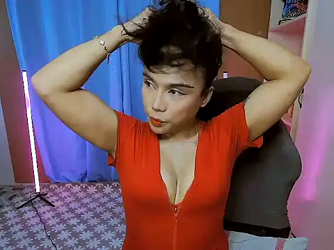 Snapshot of YourNikkieXxx chatting on April 2026 07:11:01 AM YourNikkieXxx online show from April 2026 07:11:01 AM