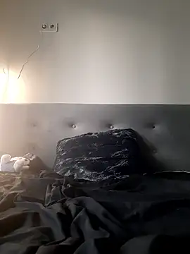 Snapshot of DragonFoxie chatting on September 2025 03:23:01 PM DragonFoxie online show from September 2025 03:23:01 PM