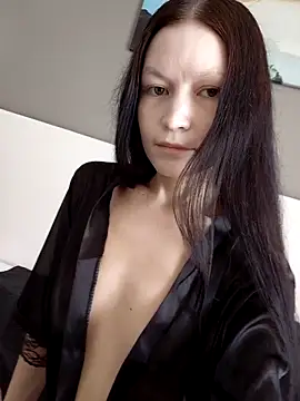 DragonFoxie online show from May 2026 09:48:02 AM