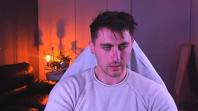 Oscar Miller  online show from October 2025 09:15:01 PM