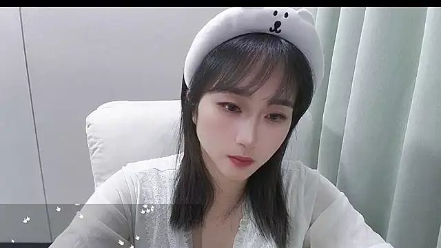 Honeysexy-1 online show from October 2025 01:45:02 PM