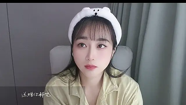 Honeysexy-1 online show from October 2025 06:13:02 AM