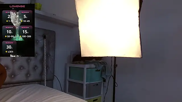 Snapshot of angiellam chatting on October 2025 06:17:02 PM angiellam online show from October 2025 06:17:02 PM