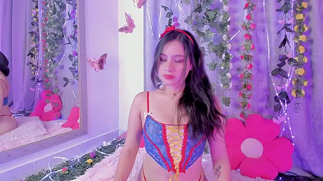 Snapshot of ameliiaa_smith chatting on October 2025 11:27:01 PM ameliiaa smith online show from October 2025 11:27:01 PM