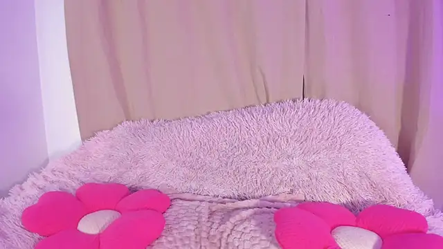 Snapshot of ameliiaa_smith chatting on February 2026 11:53:02 PM ameliiaa smith online show from February 2026 11:53:02 PM