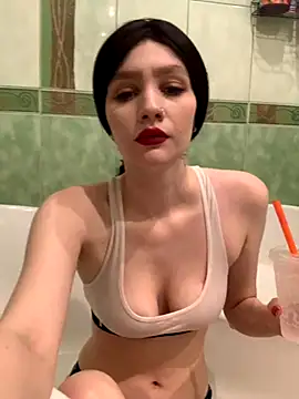 Snapshot of Steffy_Red_Candy chatting on November 2025 06:40:01 PM Steffy Red Candy online show from November 2025 06:40:01 PM