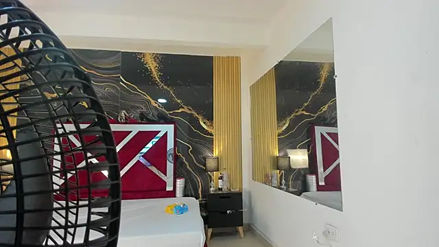 VioletRose as online show from October 2025 07:14:02 PM