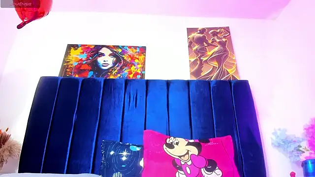 Annie switt online show from February 2026 04:44:01 AM