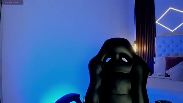 ZamabyCrucie online show from October 2025 10:38:01 PM