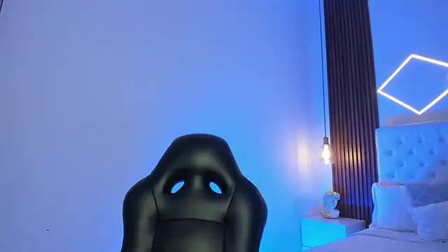 Snapshot of ZamabyCrucie chatting on January 2026 12:04:02 AM ZamabyCrucie online show from January 2026 12:04:02 AM