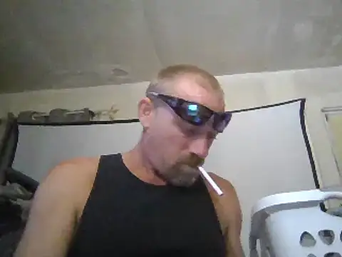 Snapshot of Eat_it_from_the_back chatting on September 2025 06:48:02 AM Eat it from the back online show from September 2025 06:48:02 AM