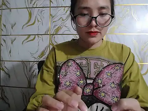 Lyzizi lovely09 online show from July 2026 01:37:01 PM