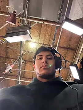 Snapshot of StrokingDaddy4 chatting on November 2025 11:22:02 AM StrokingDaddy4 online show from November 2025 11:22:02 AM