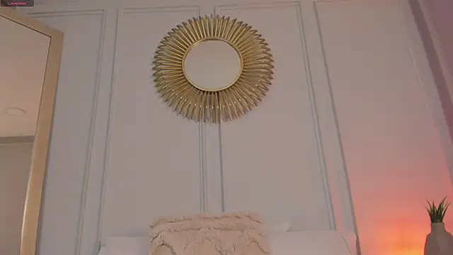 CharlotteBrownn  online show from May 2026 11:01:04 PM