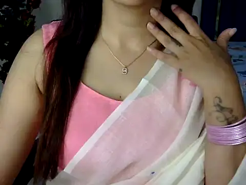 Rumi cute online show from April 2026 04:45:02 PM