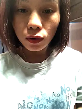 QuingLin online show from September 2025 04:05:01 AM